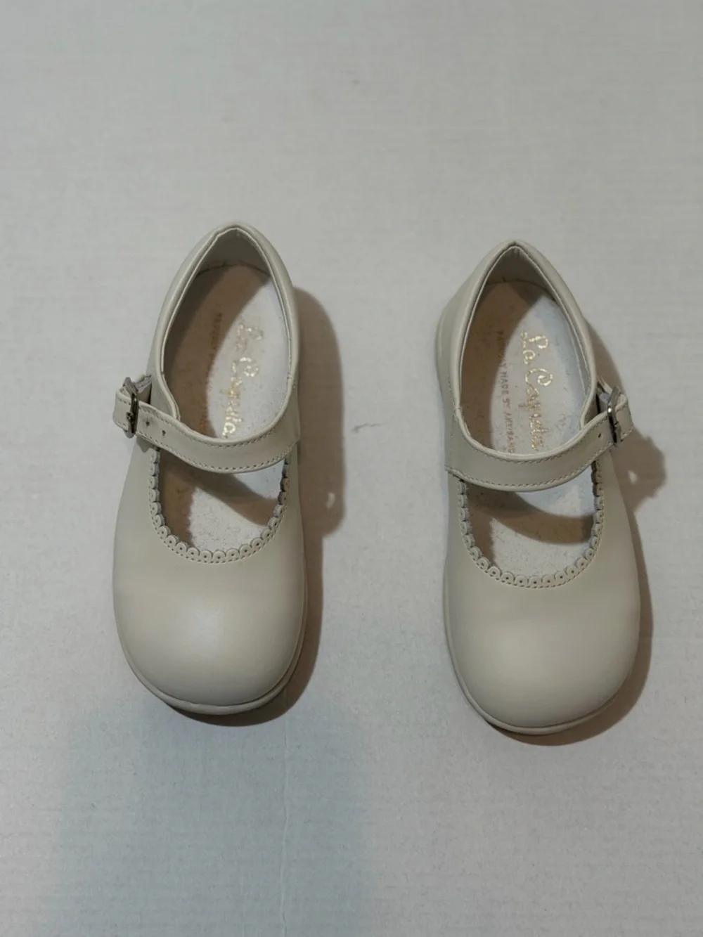 La Coqueta Ivory Nappa Leather Toddler Mary Jane Shoes Size 25 (9 US)